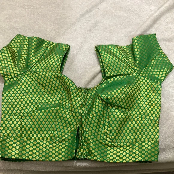 Women Green Green Woven -Design Brocade Blouse - Picture 1 of 2